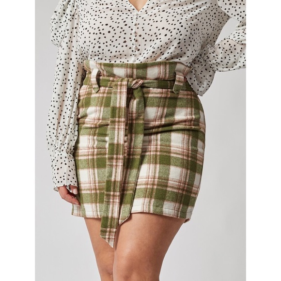 SHEIN Dresses & Skirts - NEW Paperbag Waist Plaid Fuzzy Knit Belted Skirt